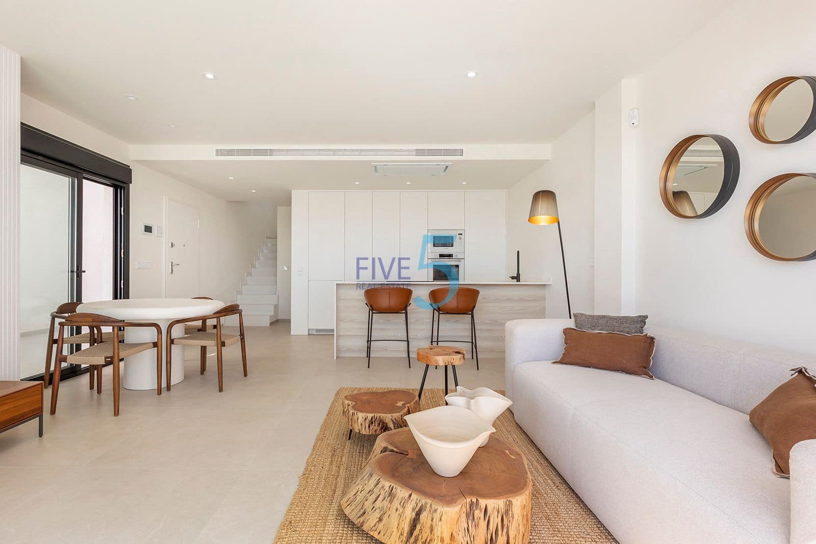 2 soverom Villa til salgs i Los Alcazares med svømmebasseng - € 439 000 (Ref: 10155992)