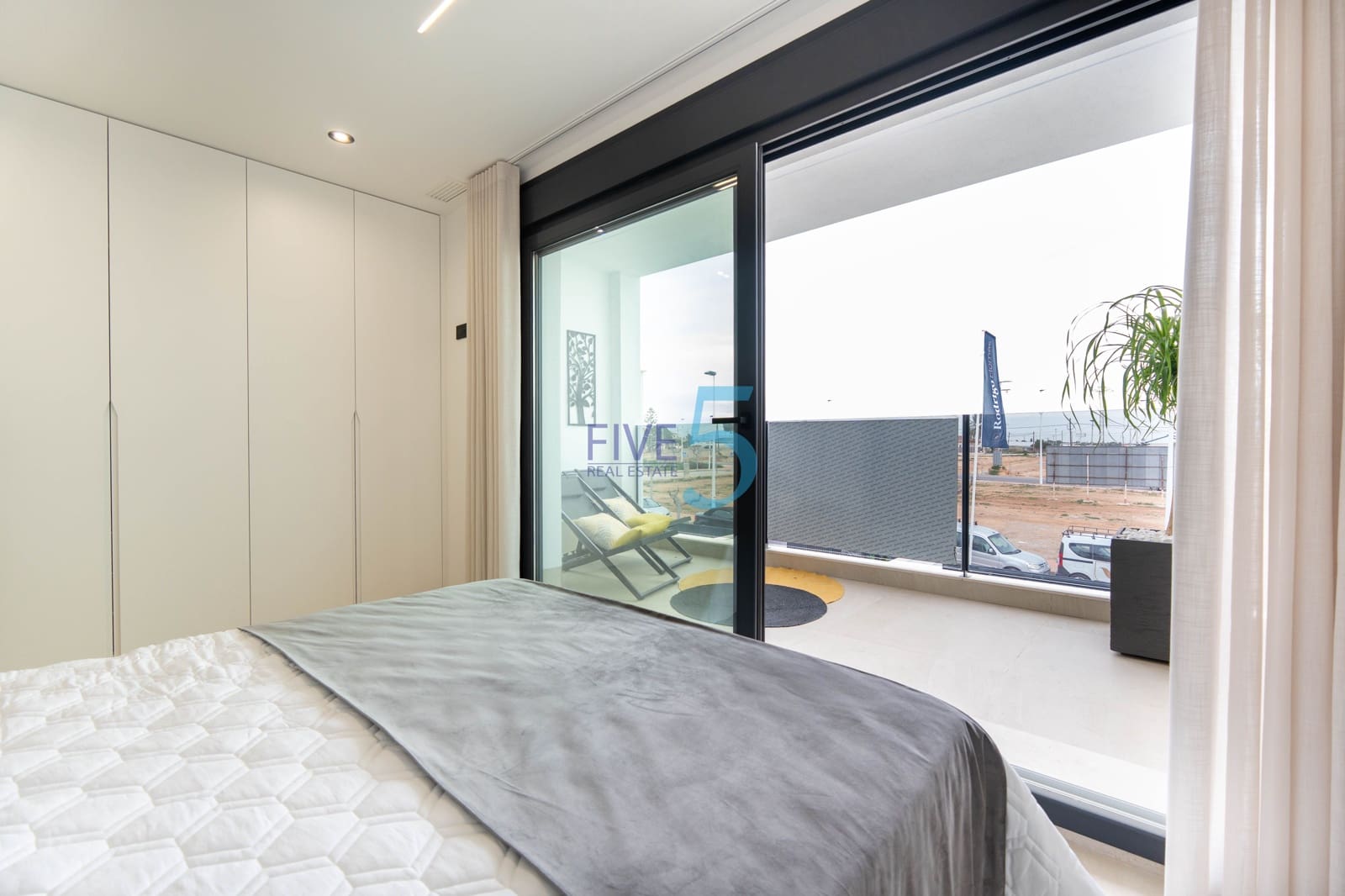 3 chambre Villa/Maison à vendre à San Pedro del Pinatar avec piscine - 455 000 € (Ref: 10156003)