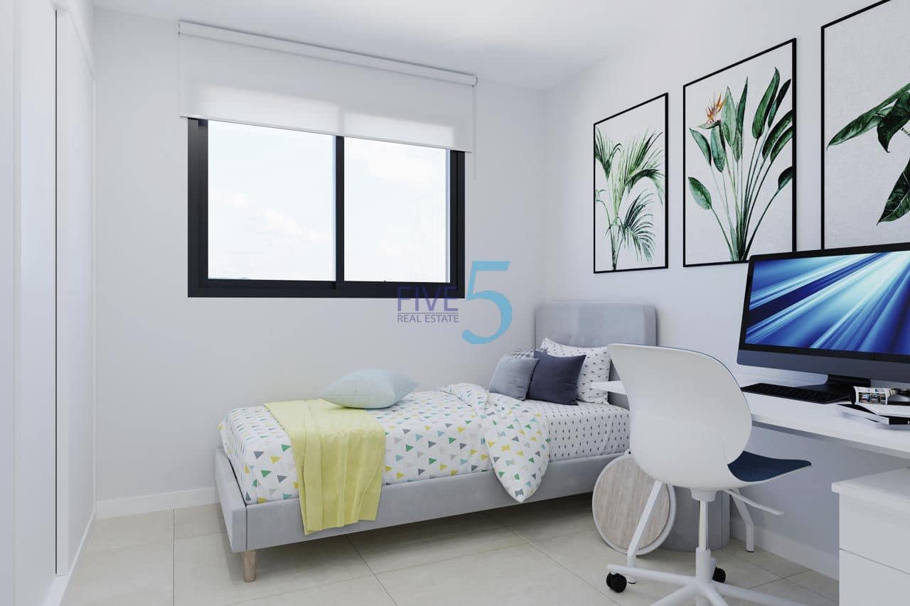 2 bedroom Penthouse for sale in Torrevieja with pool garage - € 330,000 (Ref: 10156005)