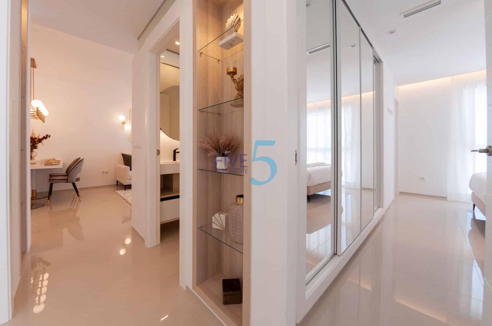 3 soveværelse Lejlighed til salg i Alicante by med swimmingpool garage - € 397.000 (Ref: 10156013)