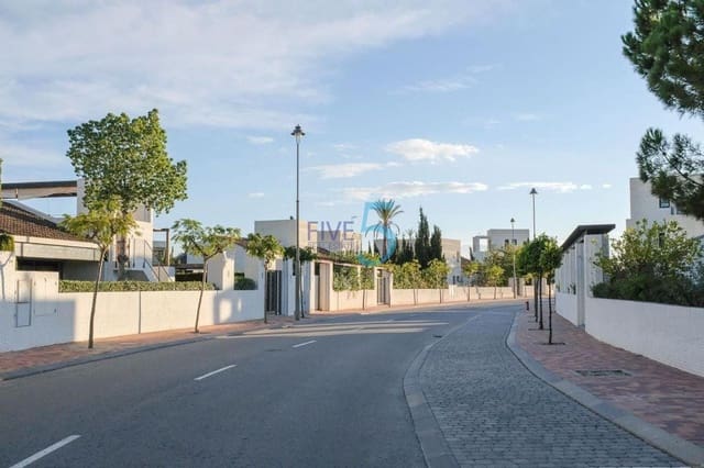 2 soverom Villa til salgs i La Peraleja Golf Resort, Murcia by med svømmebasseng garasje - € 320 000 (Ref: 10156015)