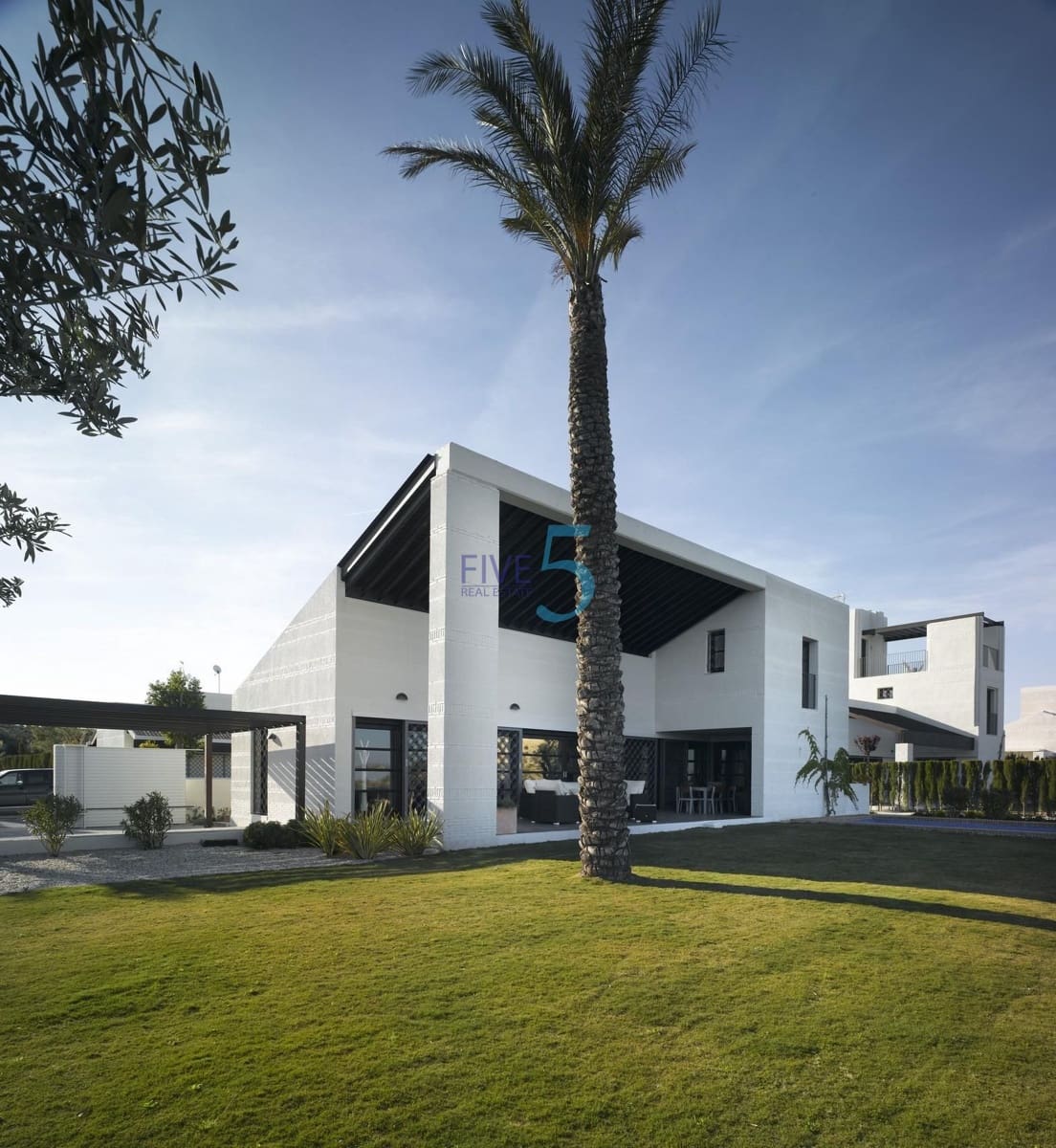 2 sypialnia Willa na sprzedaż w La Peraleja Golf Resort z basenem garażem - 320 000 € (Ref: 10156015)