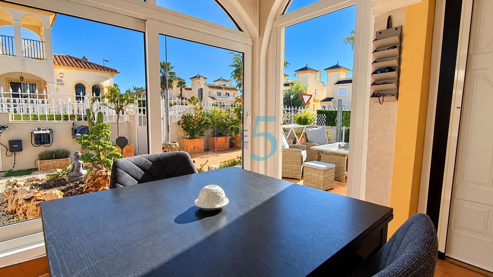 2 bedroom Villa for sale in Rojales with pool garage - € 249,995 (Ref: 10156846)