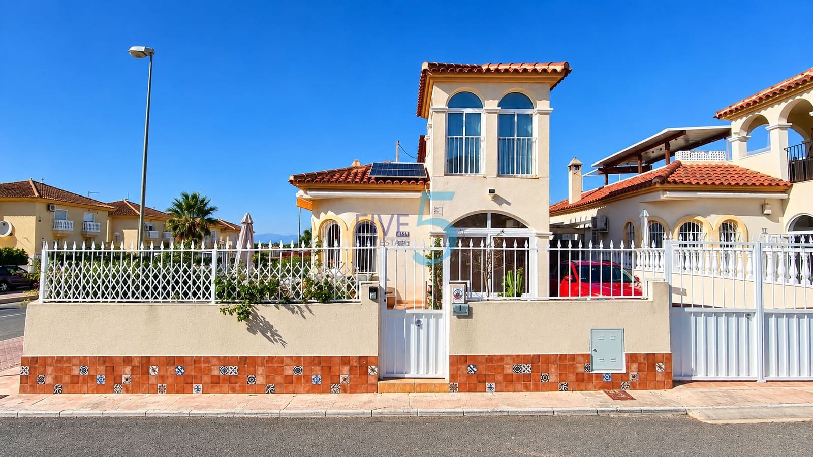 2 bedroom Villa for sale in Rojales with pool garage - € 249,995 (Ref: 10156846)