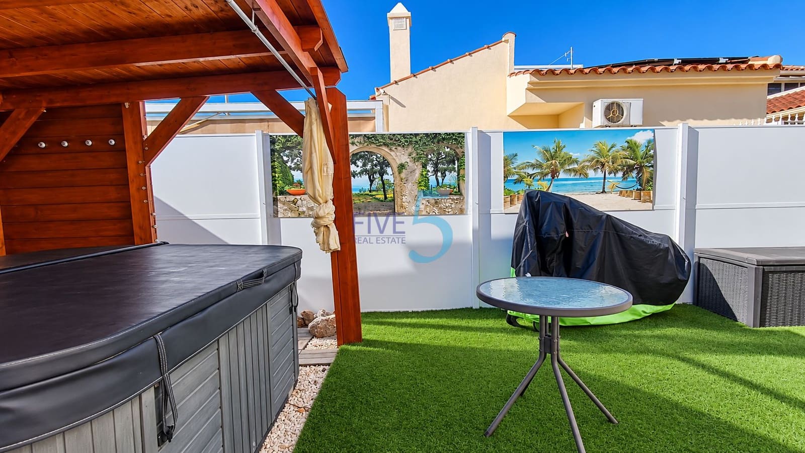 2 bedroom Villa for sale in Rojales with pool garage - € 249,995 (Ref: 10156846)