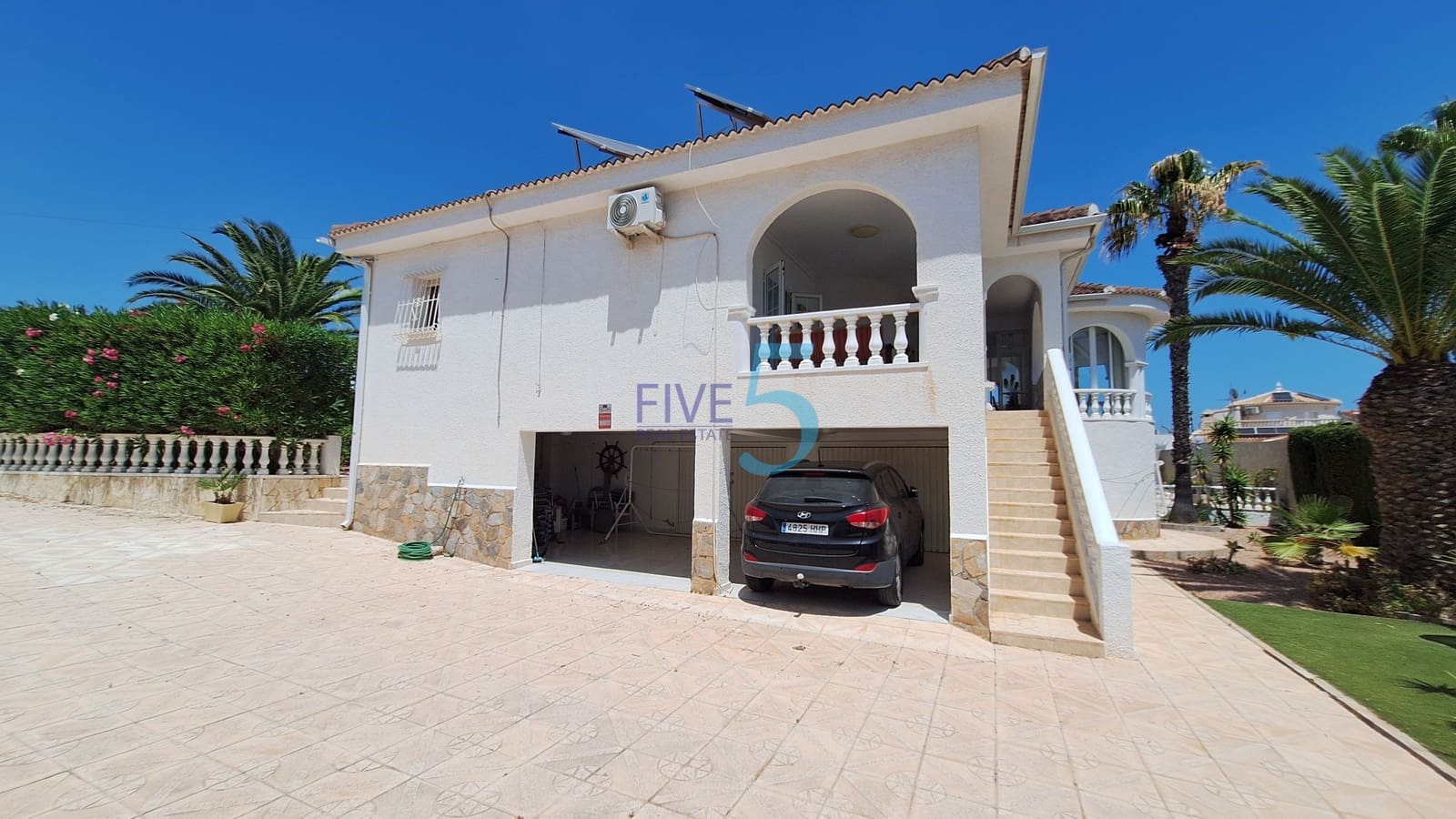 3 sovrum Villa till salu i Ciudad Quesada med pool garage - 680 000 € (Ref: 10158141)