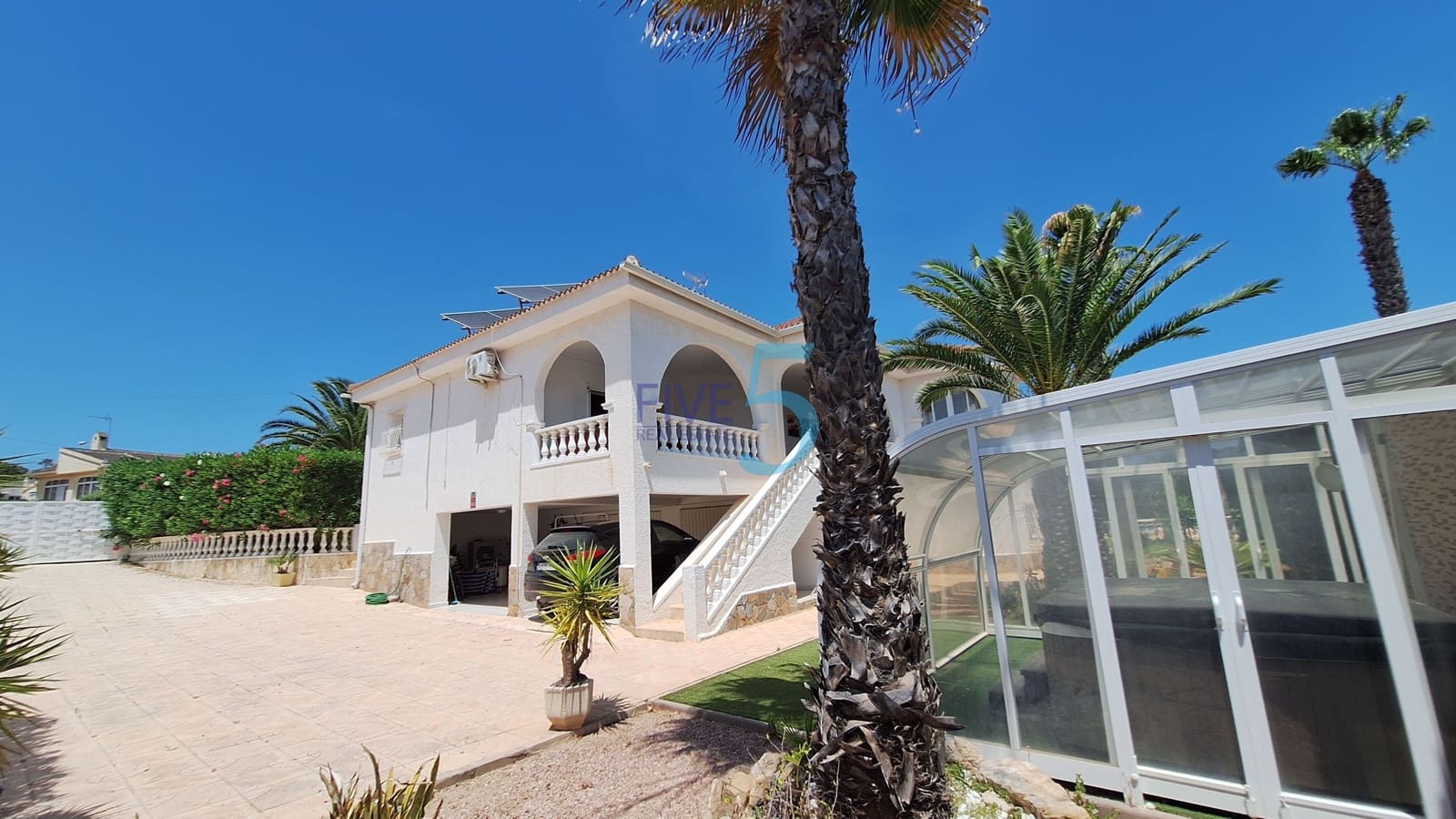 3 sovrum Villa till salu i Ciudad Quesada med pool garage - 680 000 € (Ref: 10158141)