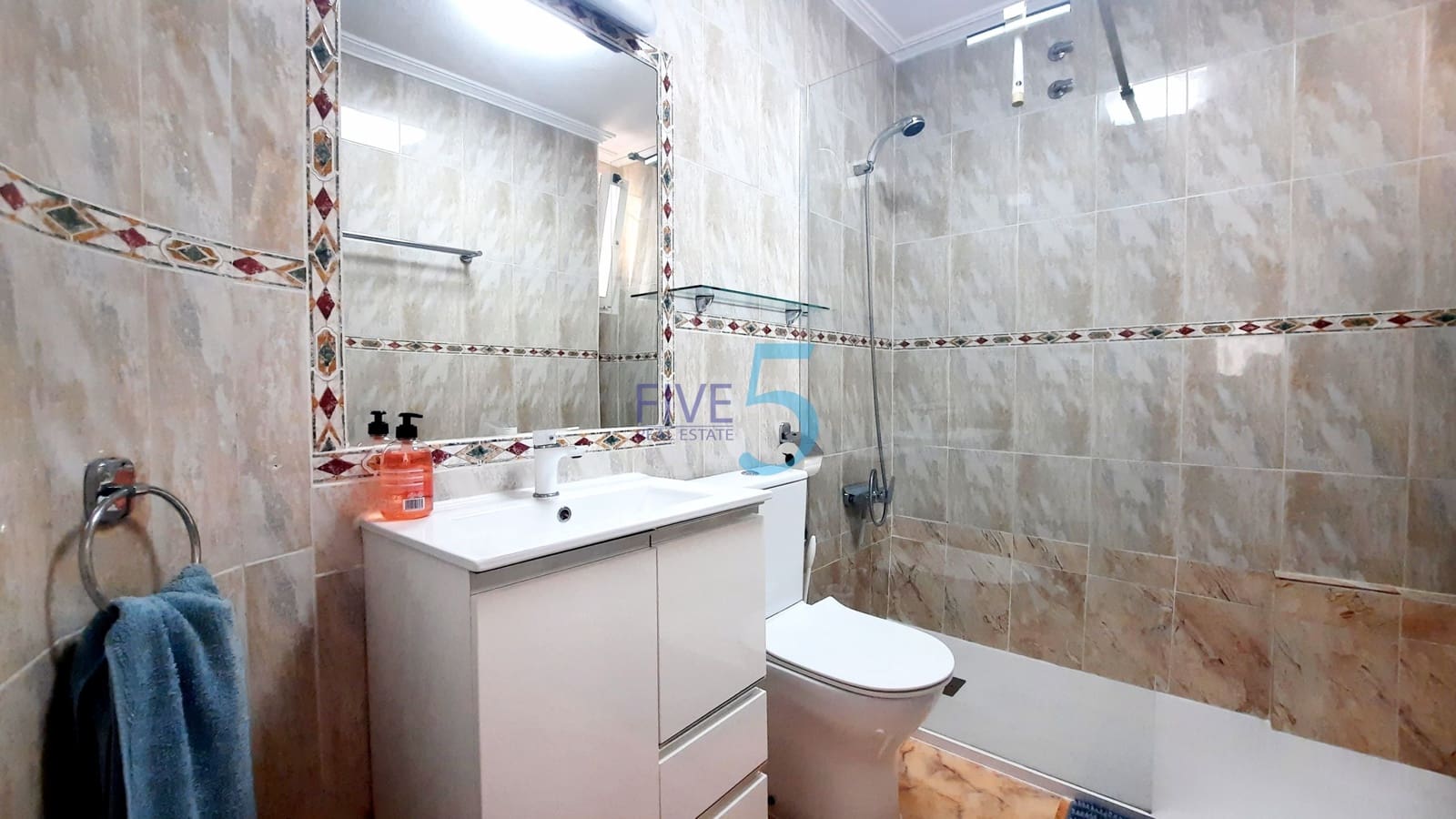 2 soveværelse Lejlighed til salg i Alicante by med swimmingpool garage - € 207.500 (Ref: 10158142)