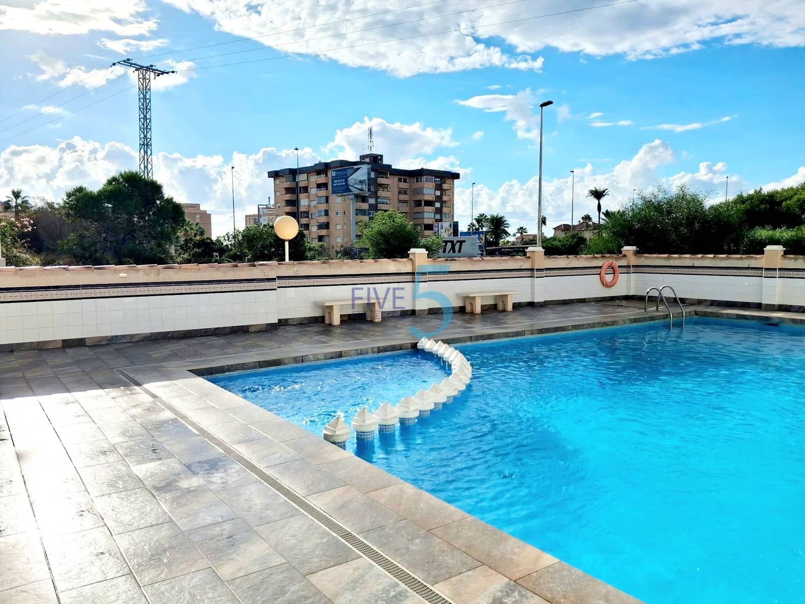 2 soveværelse Lejlighed til salg i Alicante by med swimmingpool garage - € 207.500 (Ref: 10158142)