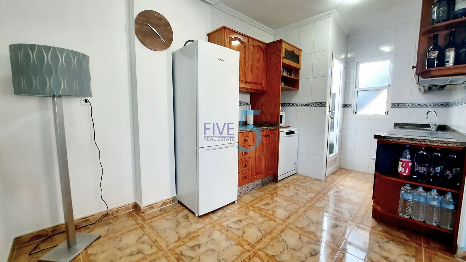 2 soveværelse Lejlighed til salg i Alicante by med swimmingpool garage - € 207.500 (Ref: 10158142)