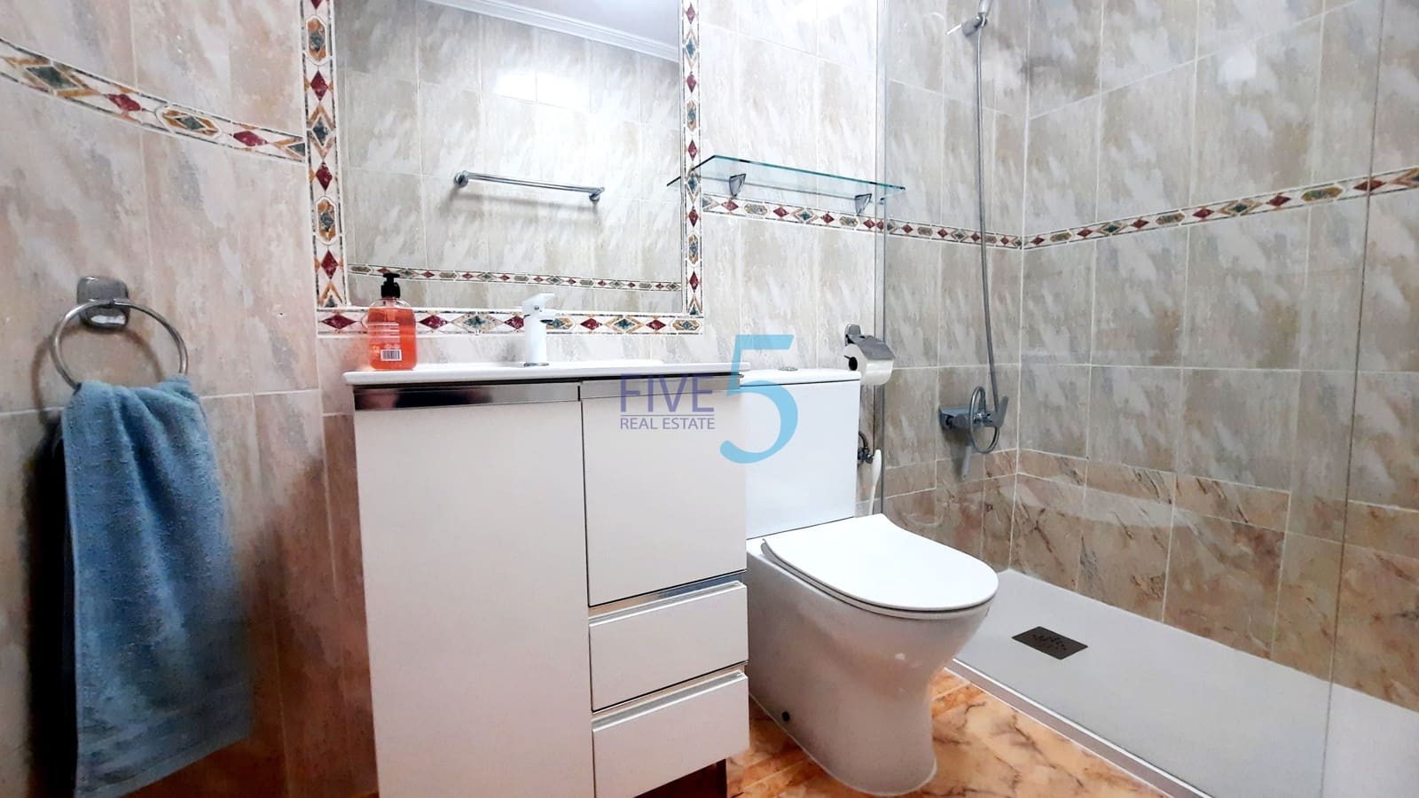 2 soveværelse Lejlighed til salg i Alicante by med swimmingpool garage - € 207.500 (Ref: 10158142)