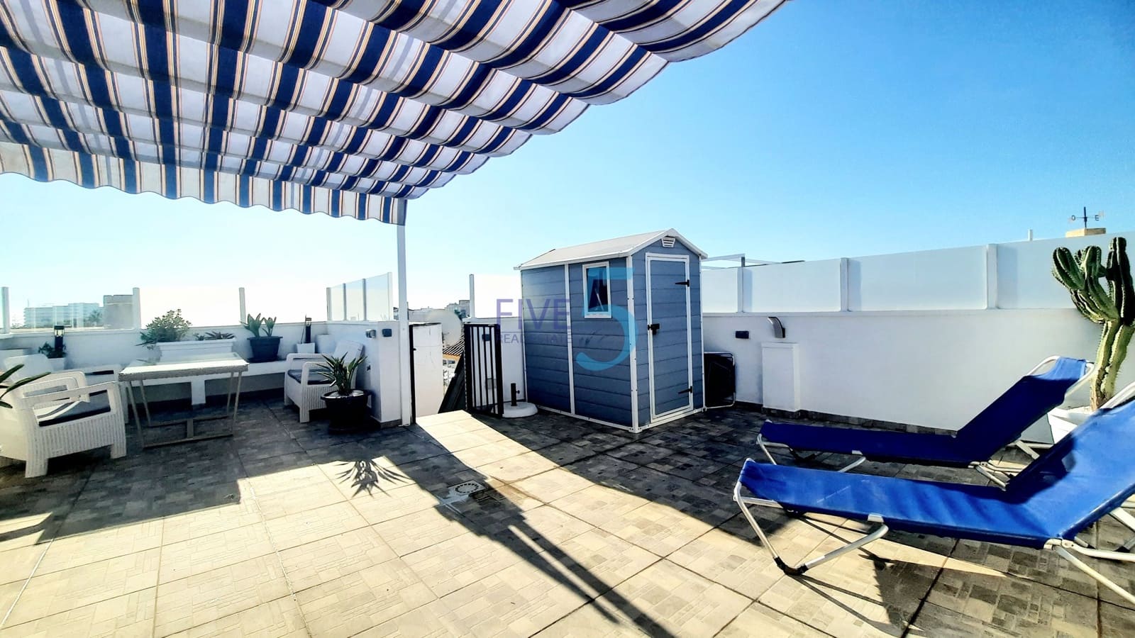 2 soveværelse Lejlighed til salg i Alicante by med swimmingpool garage - € 207.500 (Ref: 10158142)