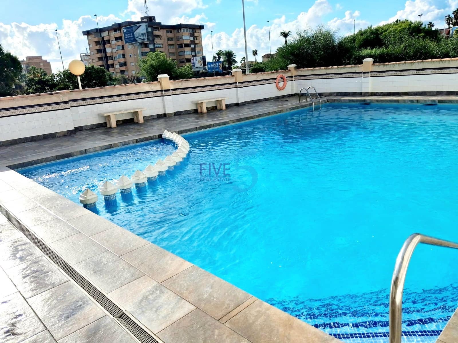 2 soveværelse Lejlighed til salg i Alicante by med swimmingpool garage - € 207.500 (Ref: 10158142)