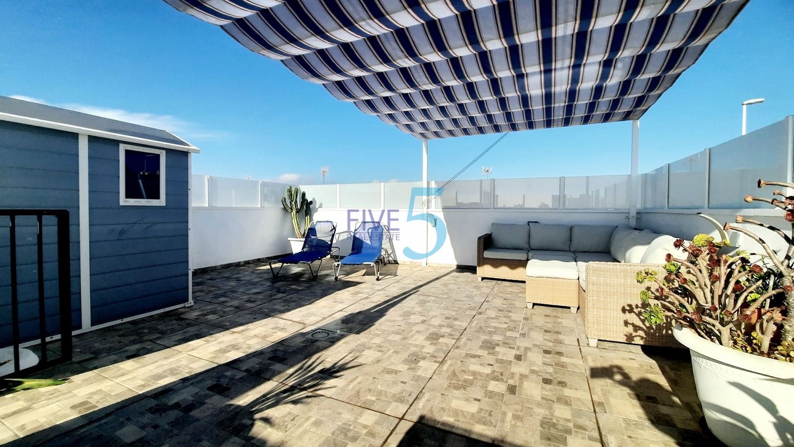 2 soveværelse Lejlighed til salg i Alicante by med swimmingpool garage - € 207.500 (Ref: 10158142)