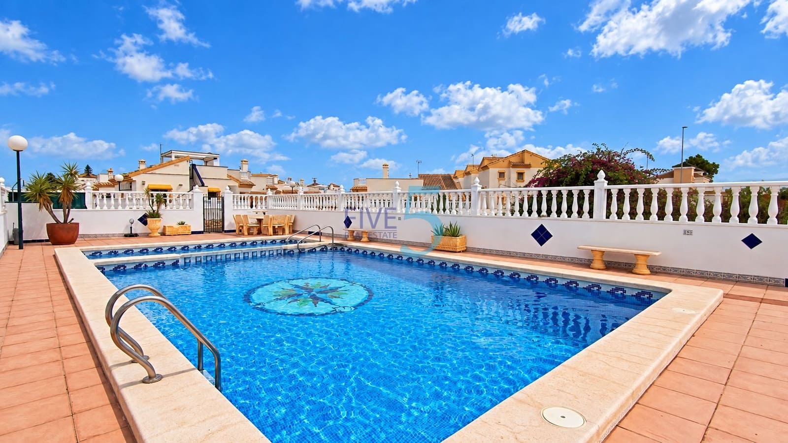 2 bedroom Villa for sale in El Raso with pool garage - € 285,000 (Ref: 10158487)