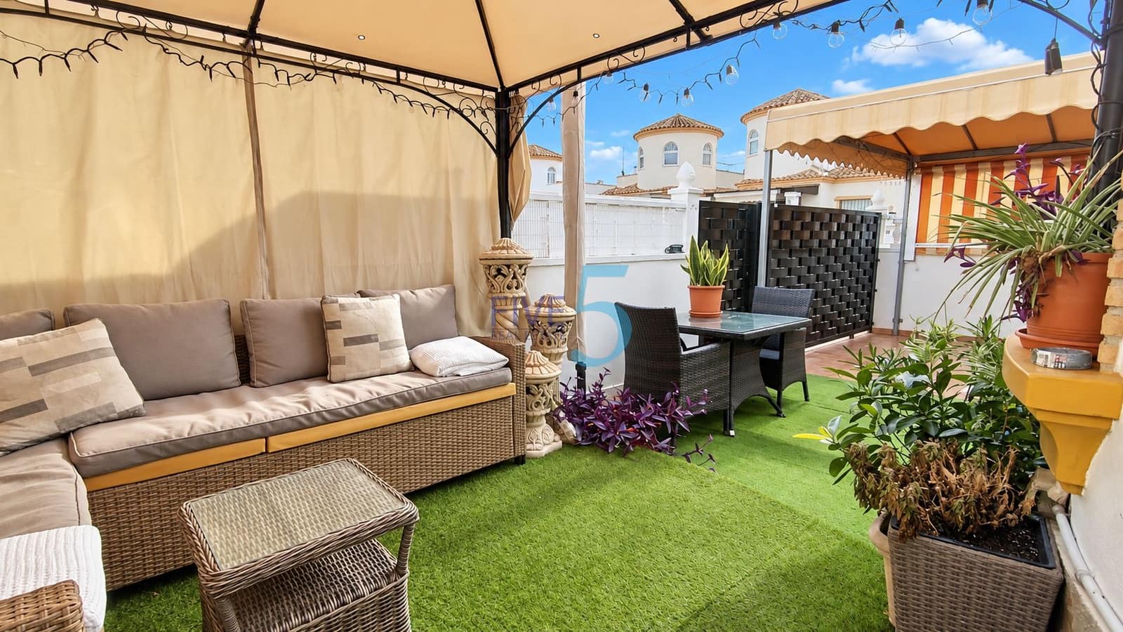 2 bedroom Villa for sale in El Raso with pool garage - € 285,000 (Ref: 10158487)