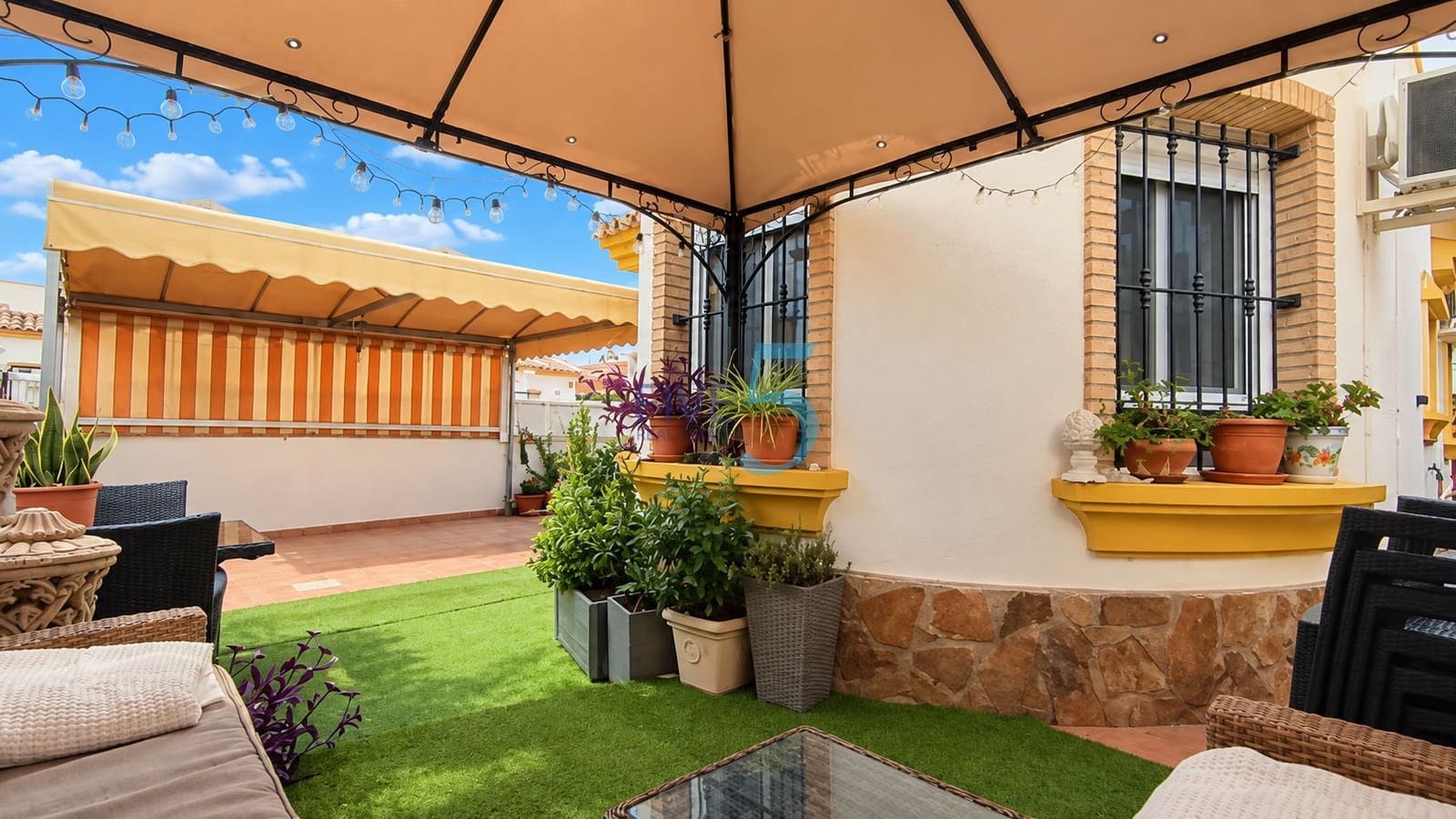2 bedroom Villa for sale in El Raso with pool garage - € 285,000 (Ref: 10158487)