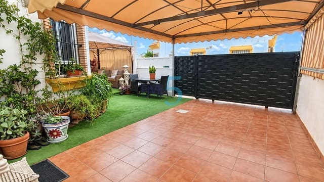 2 sypialnia Willa na sprzedaż w El Raso, Guardamar del Segura z basenem garażem - 285 000 € (Ref: 10158487)