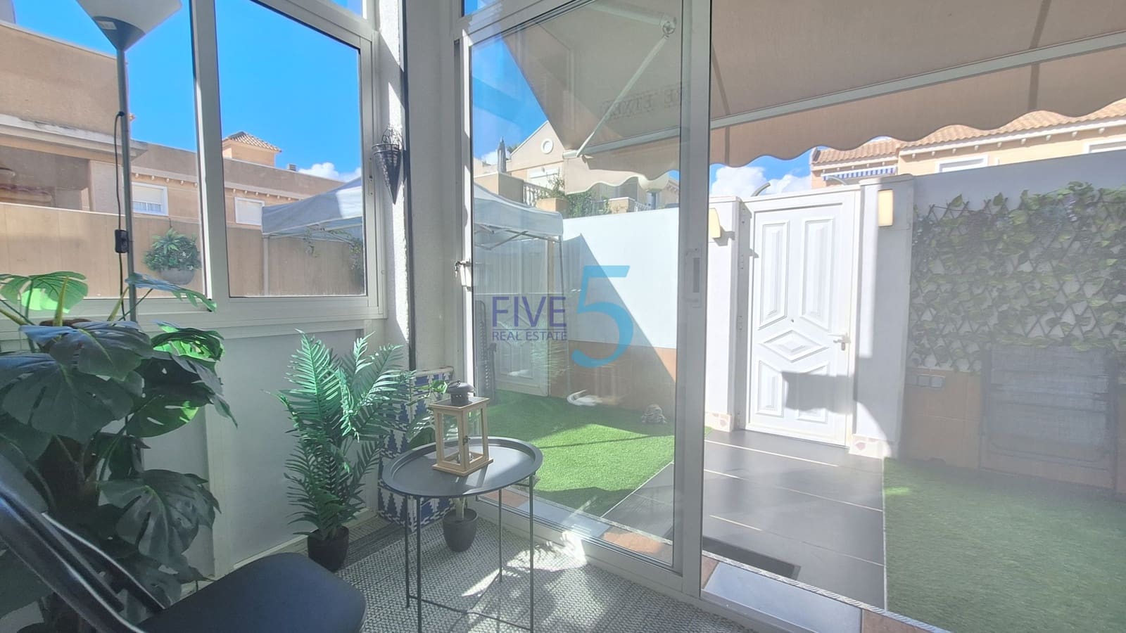 2 chambre Maison de Ville à vendre à Torrevieja avec piscine - 197 000 € (Ref: 10160325)