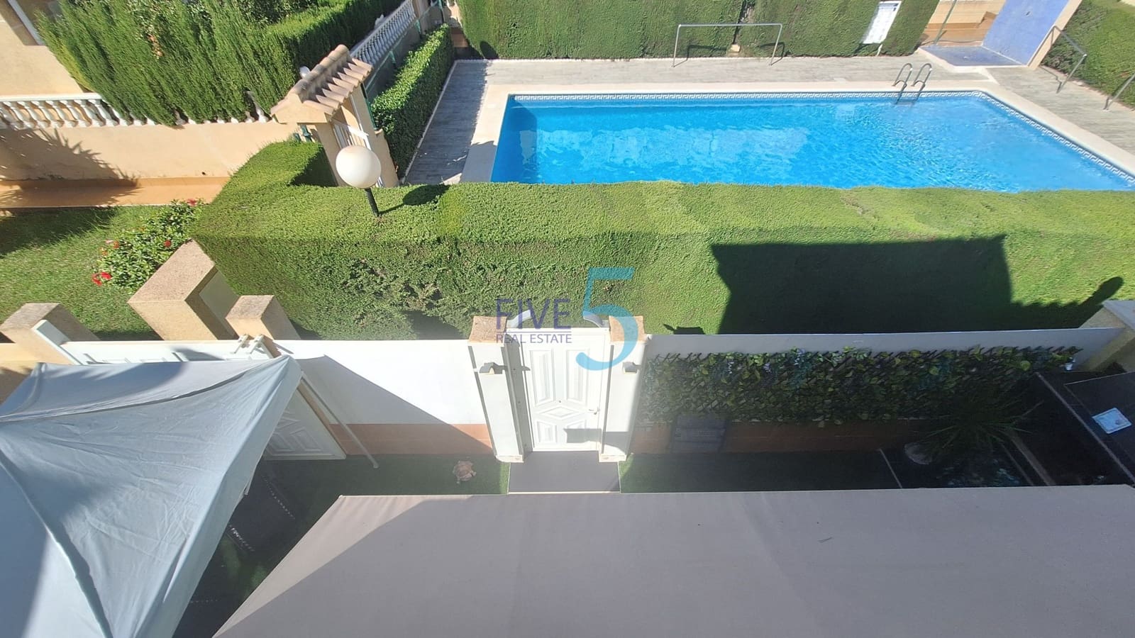 2 chambre Maison de Ville à vendre à Torrevieja avec piscine - 197 000 € (Ref: 10160325)