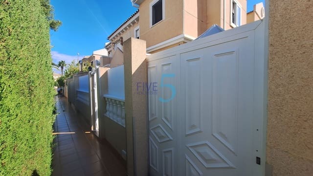 2 chambre Maison de Ville à vendre à Torrevieja avec piscine - 197 000 € (Ref: 10160325)