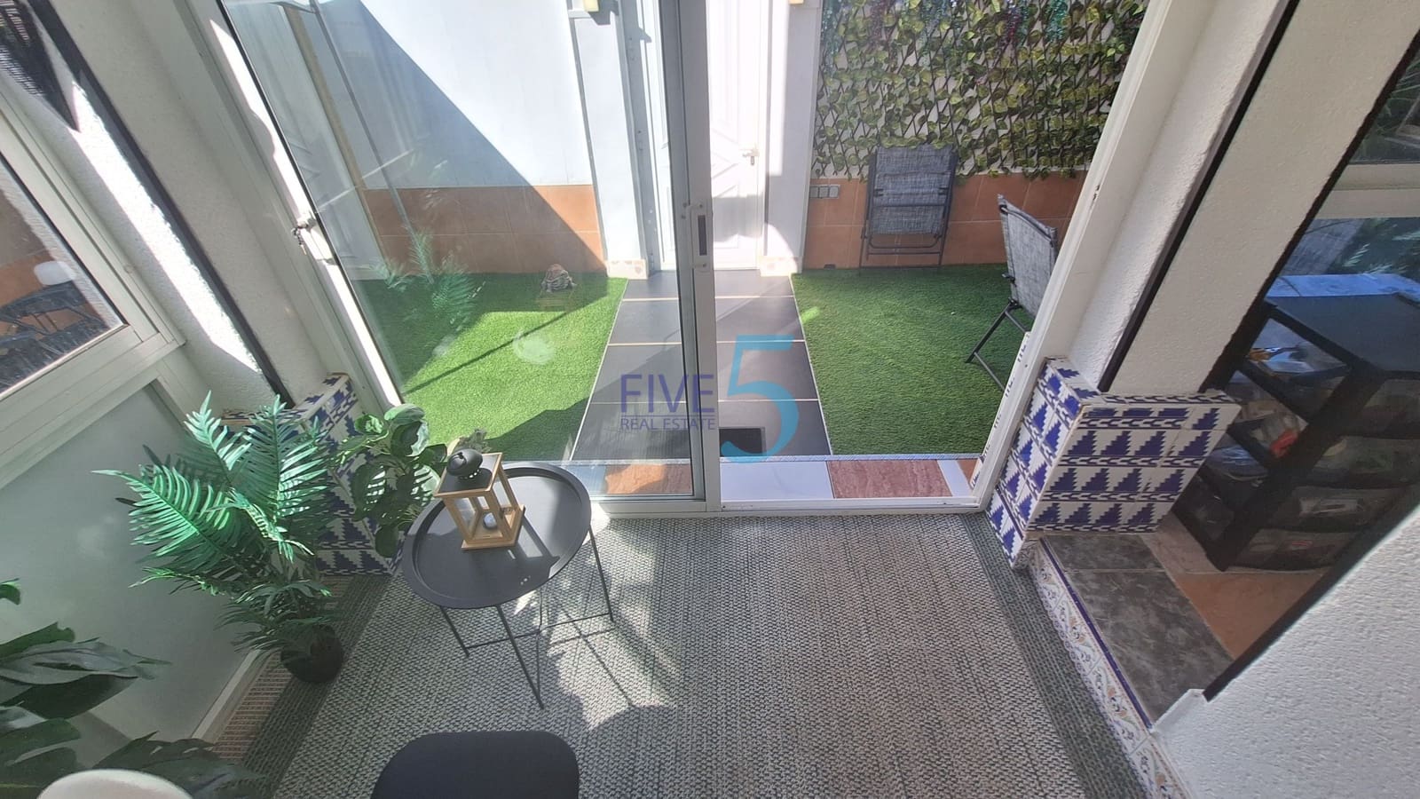 2 chambre Maison de Ville à vendre à Torrevieja avec piscine - 197 000 € (Ref: 10160325)