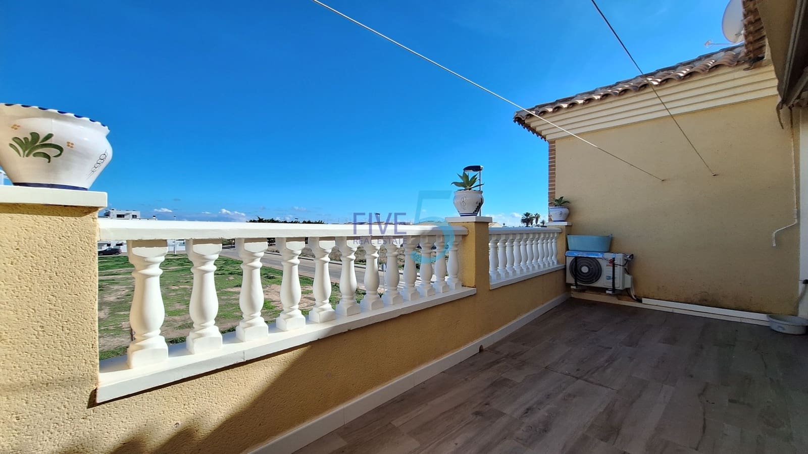 3 slaapkamer Halfvrijstaande villa te koop in San Pedro del Pinatar met garage - € 315.000 (Ref: 10163558)