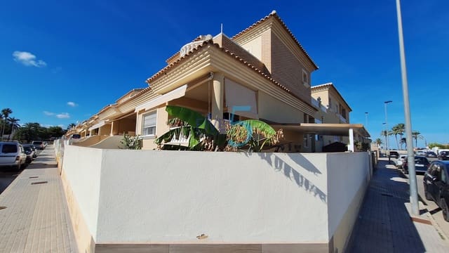3 slaapkamer Halfvrijstaande villa te koop in San Pedro del Pinatar met garage - € 315.000 (Ref: 10163558)