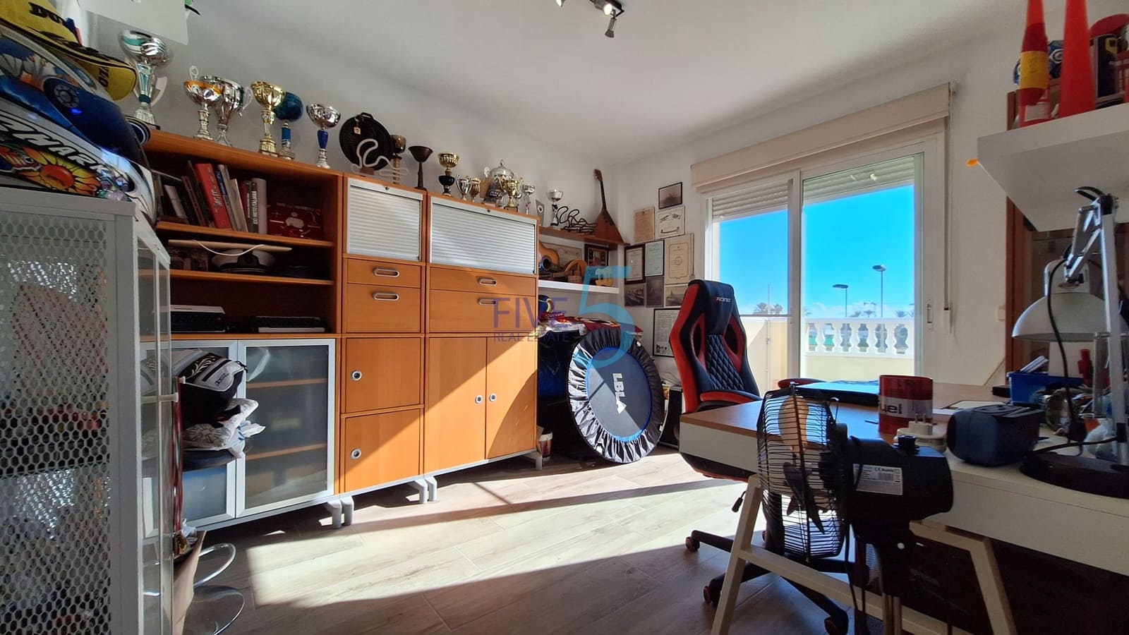 3 slaapkamer Halfvrijstaande villa te koop in San Pedro del Pinatar met garage - € 315.000 (Ref: 10163558)