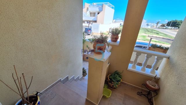 3 slaapkamer Halfvrijstaande villa te koop in San Pedro del Pinatar met garage - € 315.000 (Ref: 10163558)