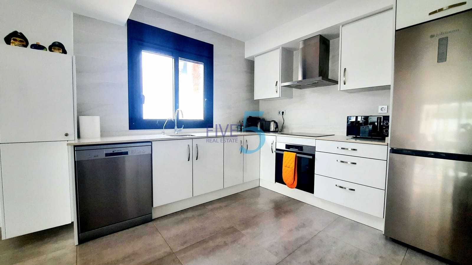 2 slaapkamer Villa te koop in San Pedro del Pinatar met zwembad garage - € 295.000 (Ref: 10163760)