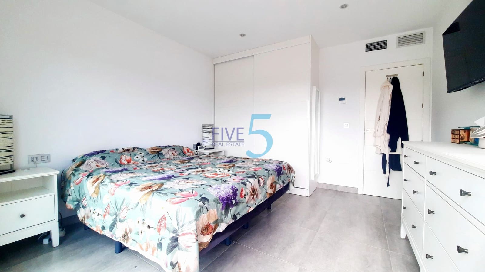 2 slaapkamer Villa te koop in San Pedro del Pinatar met zwembad garage - € 295.000 (Ref: 10163760)