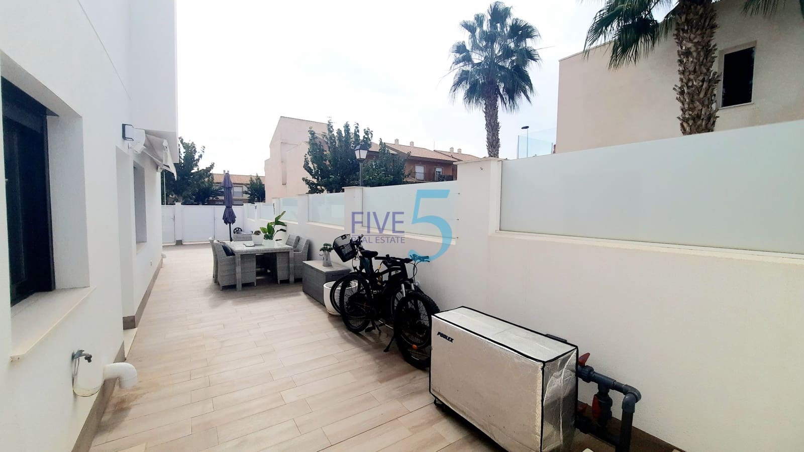2 slaapkamer Villa te koop in San Pedro del Pinatar met zwembad garage - € 295.000 (Ref: 10163760)