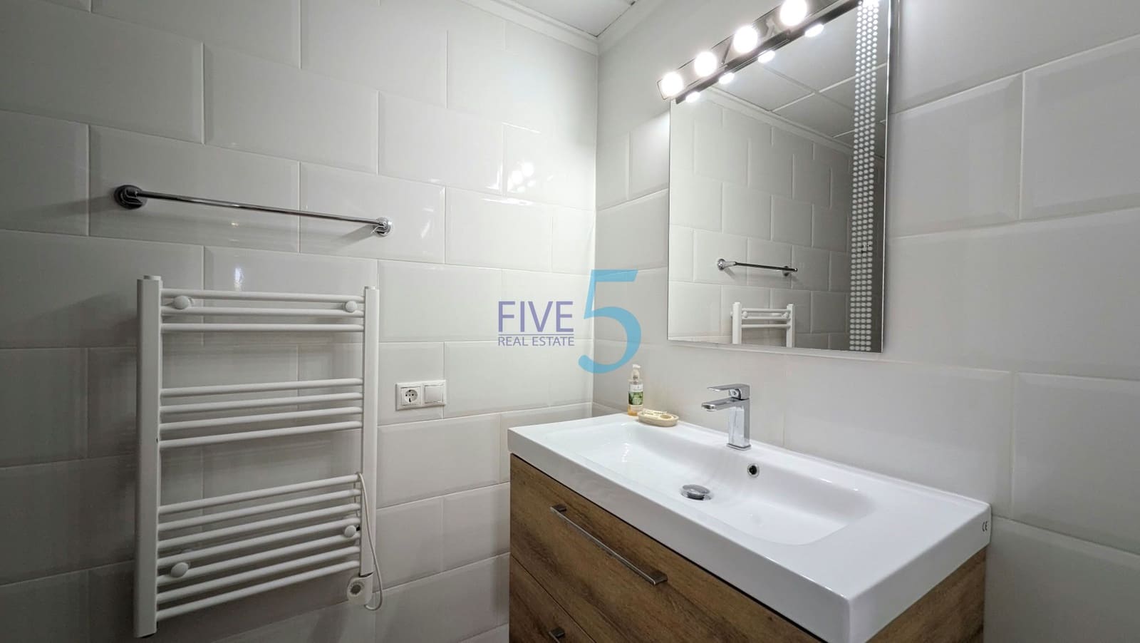 4 soveværelse Villa til salg i Orihuela Costa med swimmingpool garage - € 460.000 (Ref: 10163985)