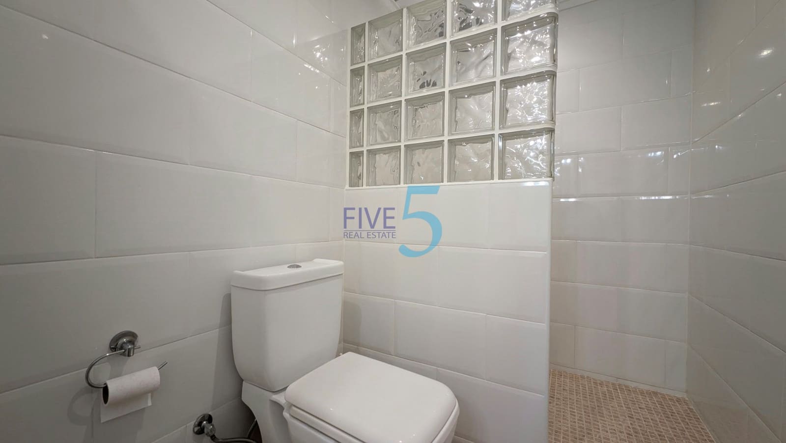 4 soveværelse Villa til salg i Orihuela Costa med swimmingpool garage - € 460.000 (Ref: 10163985)