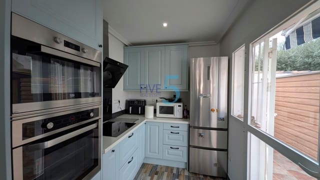 4 soveværelse Villa til salg i Lomas de Cabo Roig - Los Dolses, Orihuela med swimmingpool garage - € 460.000 (Ref: 10163985)