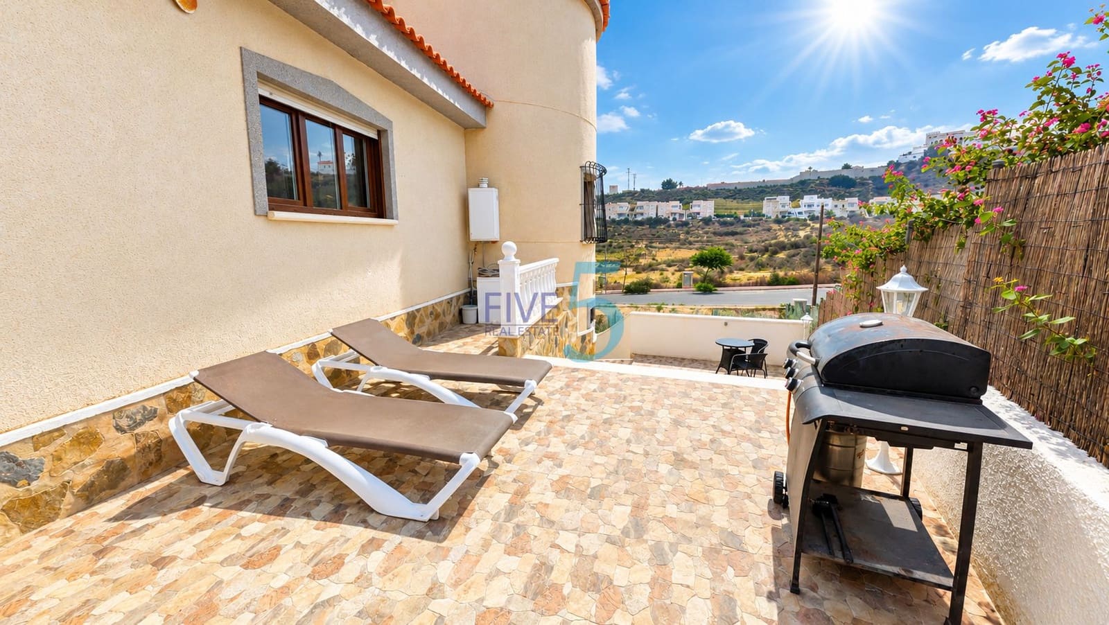 5 soveværelse Villa til salg i Ciudad Quesada med swimmingpool garage - € 475.000 (Ref: 10163986)