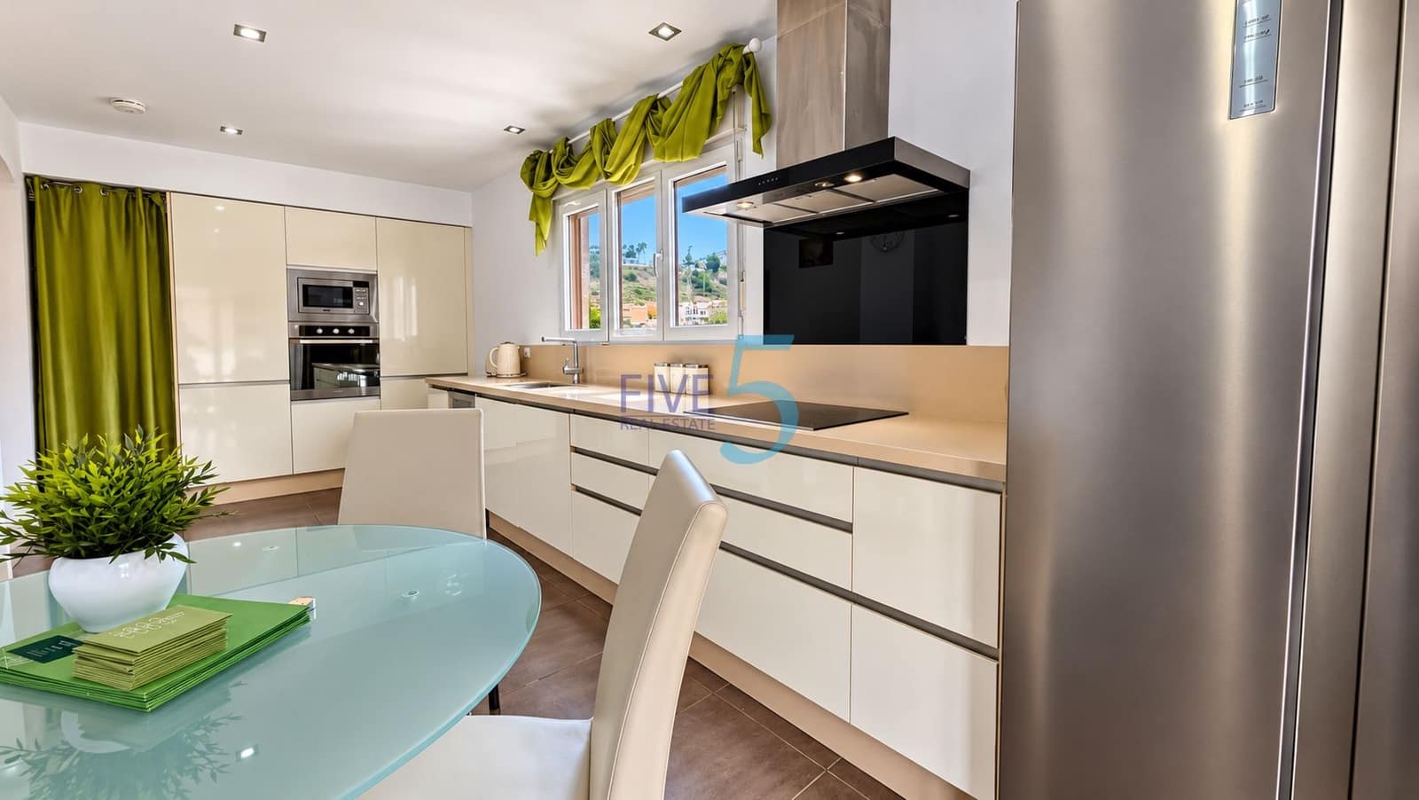 5 soveværelse Villa til salg i Ciudad Quesada med swimmingpool garage - € 475.000 (Ref: 10163986)