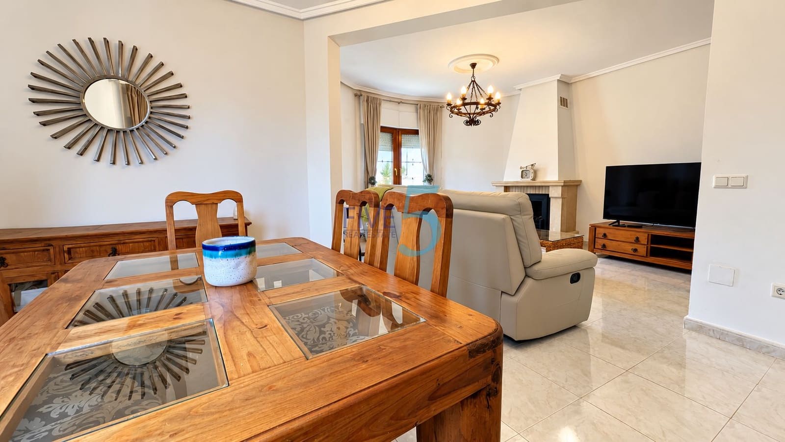 5 soveværelse Villa til salg i Ciudad Quesada med swimmingpool garage - € 475.000 (Ref: 10163986)