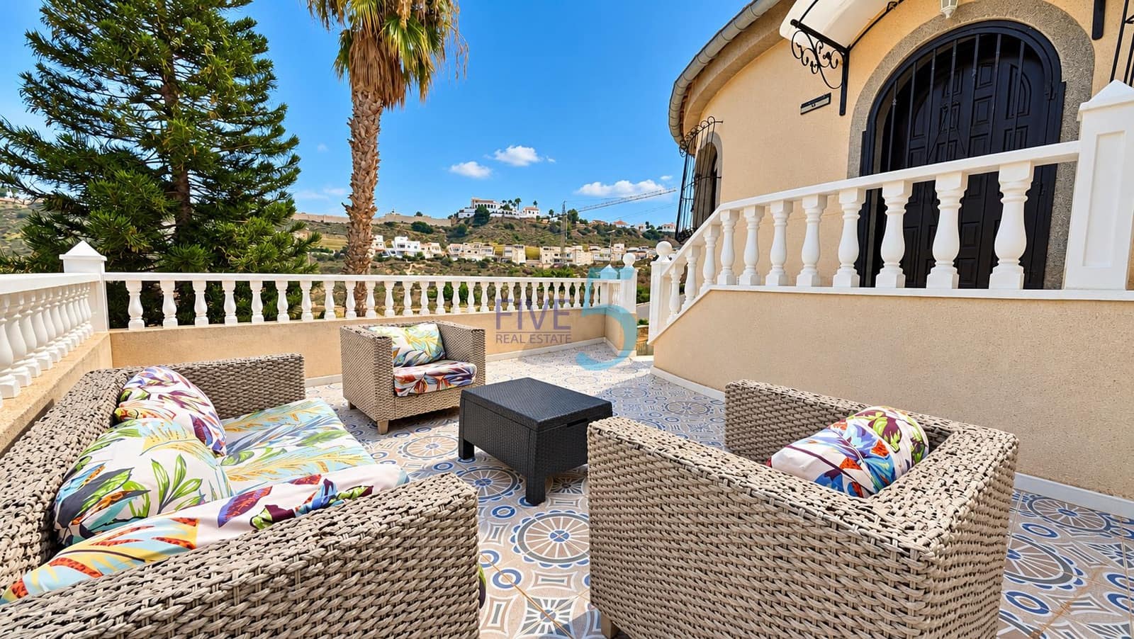 5 soveværelse Villa til salg i Ciudad Quesada med swimmingpool garage - € 475.000 (Ref: 10163986)
