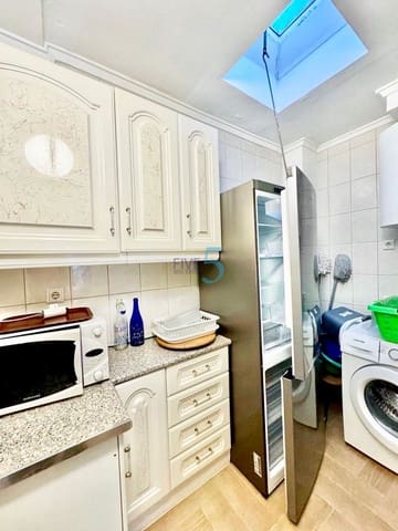 3 makuuhuone Omakotitalo myytävänä paikassa Torrevieja - 189 000 € (Ref: 10165602)