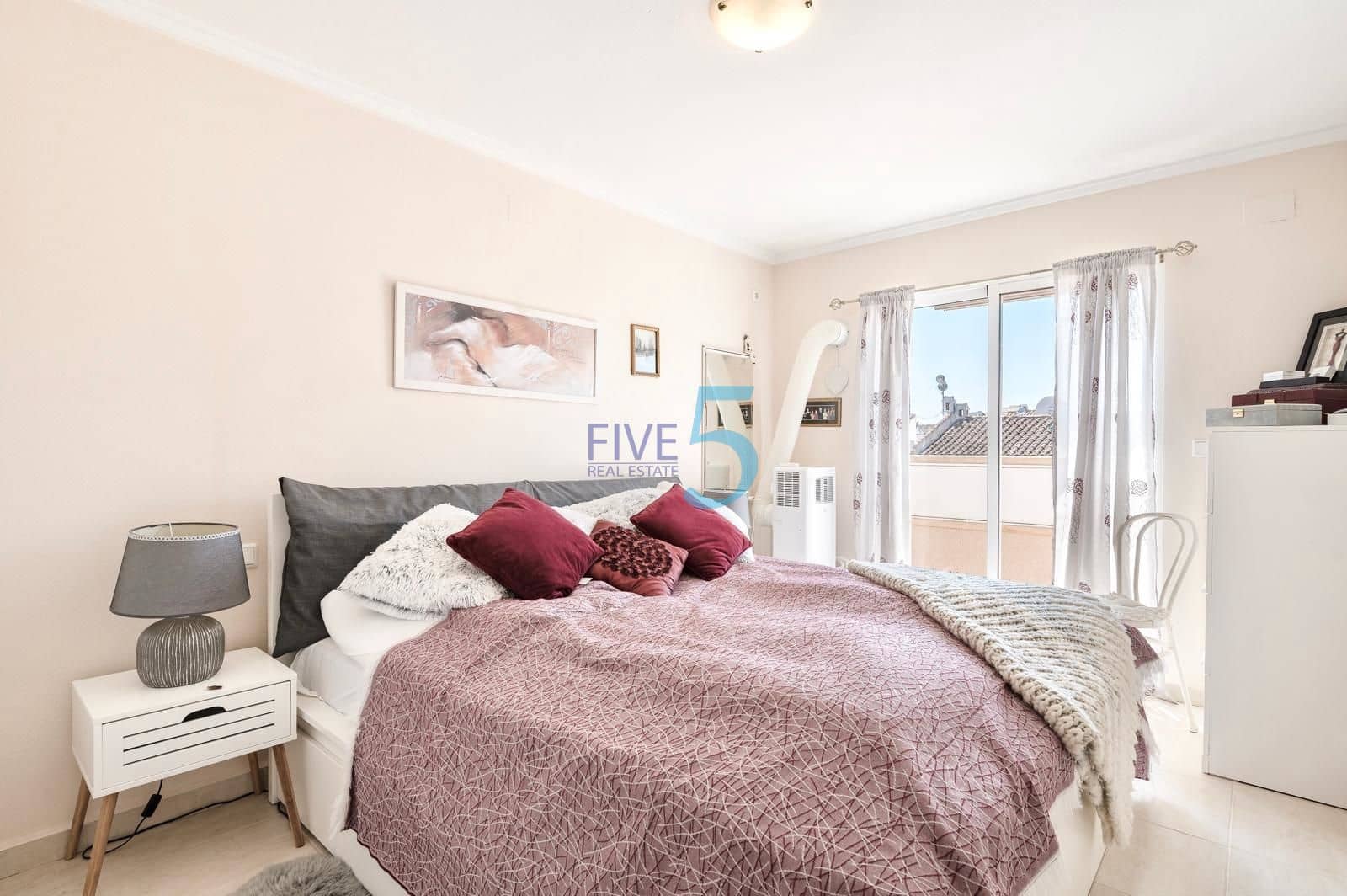 3 makuuhuone Omakotitalo myytävänä paikassa Torrevieja - 189 000 € (Ref: 10165602)