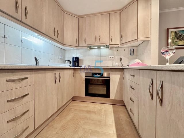 3 makuuhuone Omakotitalo myytävänä paikassa Torrevieja - 189 000 € (Ref: 10165602)