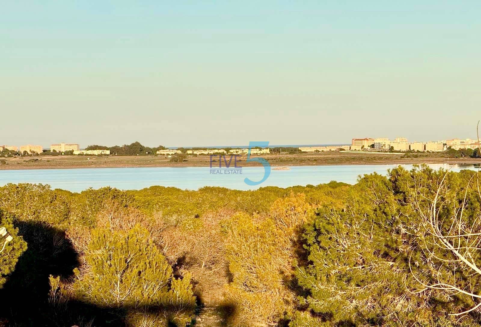 3 makuuhuone Omakotitalo myytävänä paikassa Torrevieja - 189 000 € (Ref: 10165602)