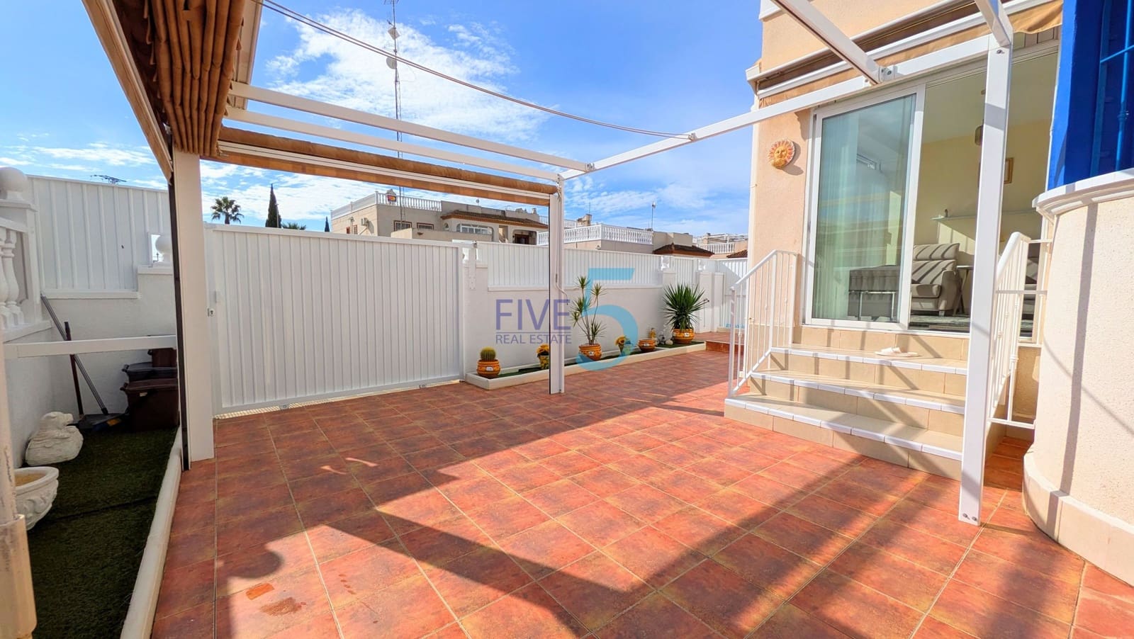 3 bedroom Villa for sale in Daya Vieja with pool garage - € 210,000 (Ref: 10165603)