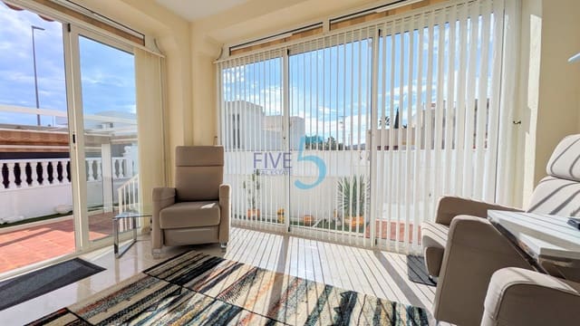 Chalet de 3 habitaciones en Daya Vieja en venta con piscina garaje - 210.000 € (Ref: 10165603)