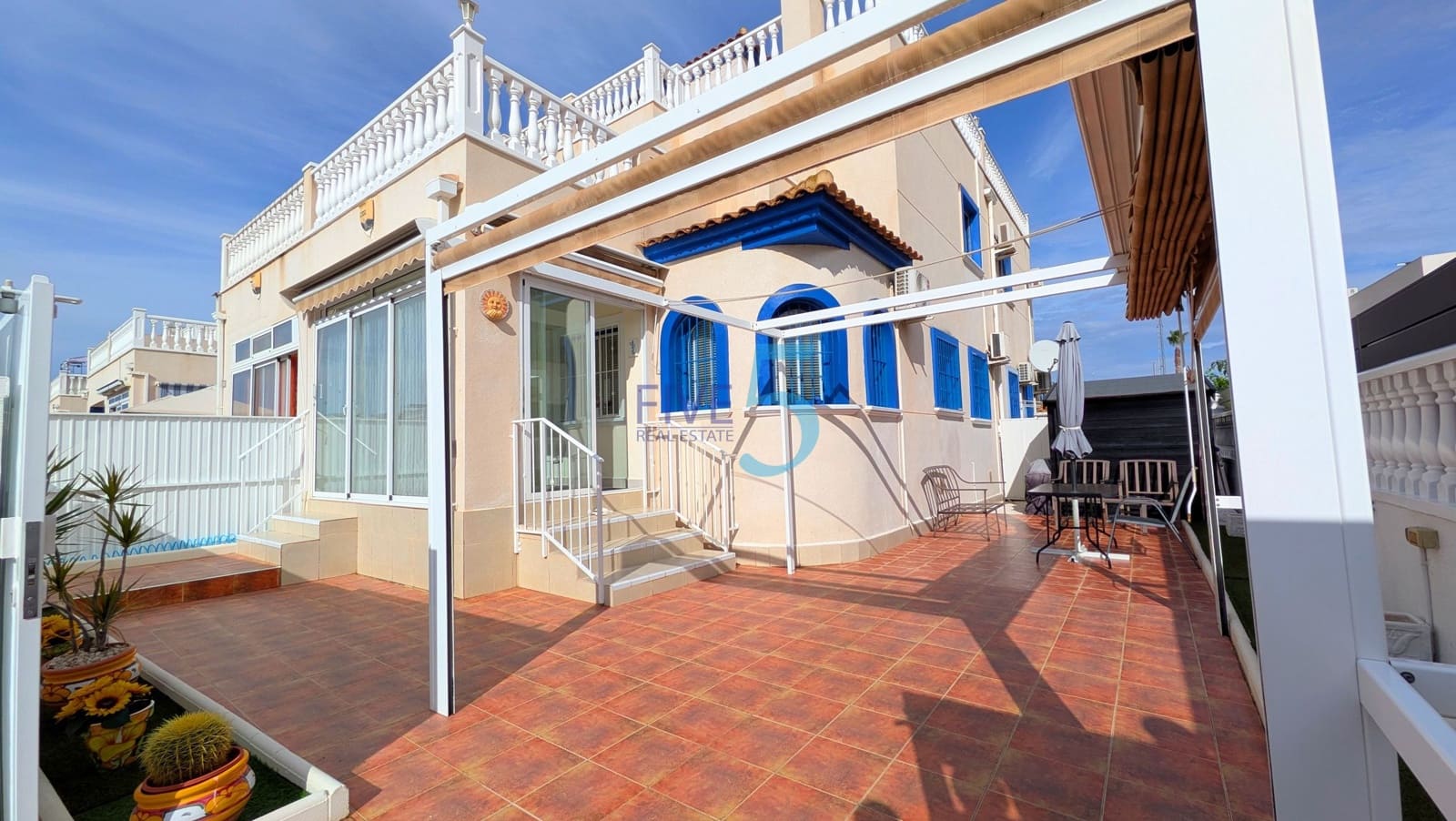 3 bedroom Villa for sale in Daya Vieja with pool garage - € 210,000 (Ref: 10165603)
