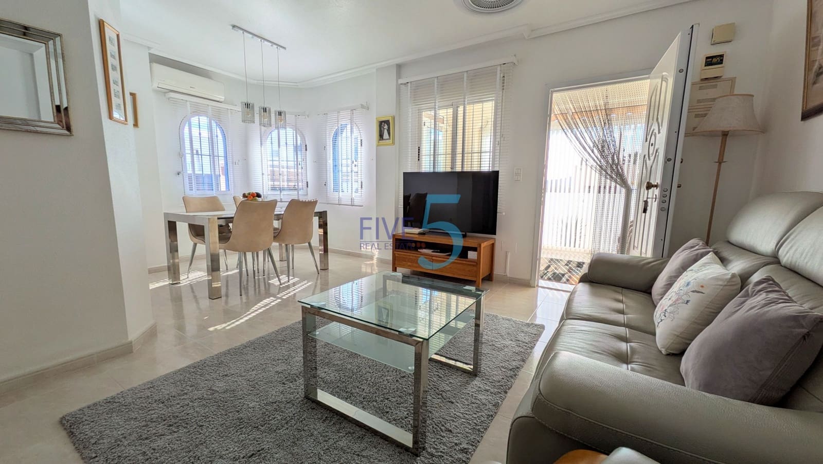 3 bedroom Villa for sale in Daya Vieja with pool garage - € 210,000 (Ref: 10165603)
