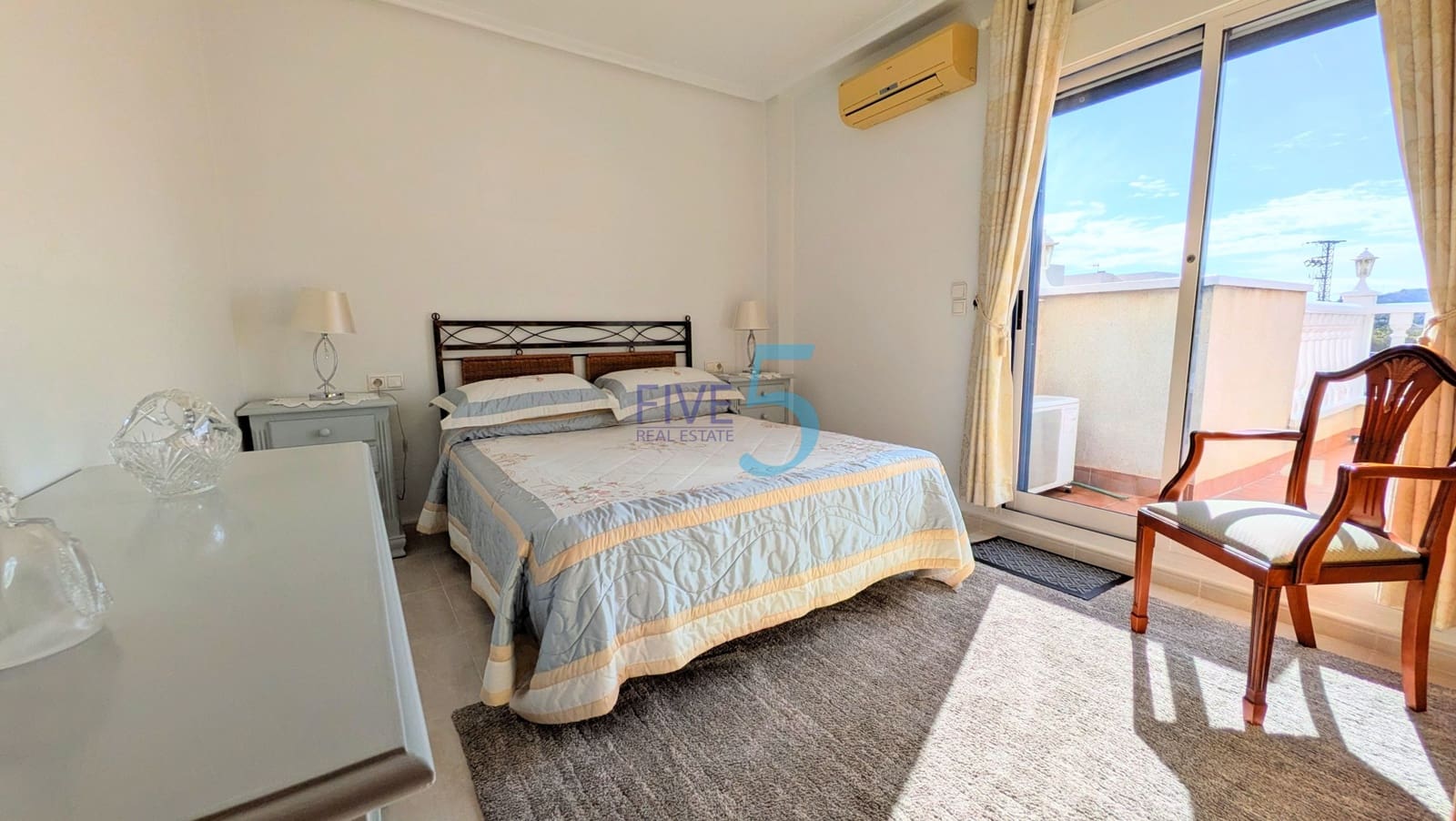 3 bedroom Villa for sale in Daya Vieja with pool garage - € 210,000 (Ref: 10165603)