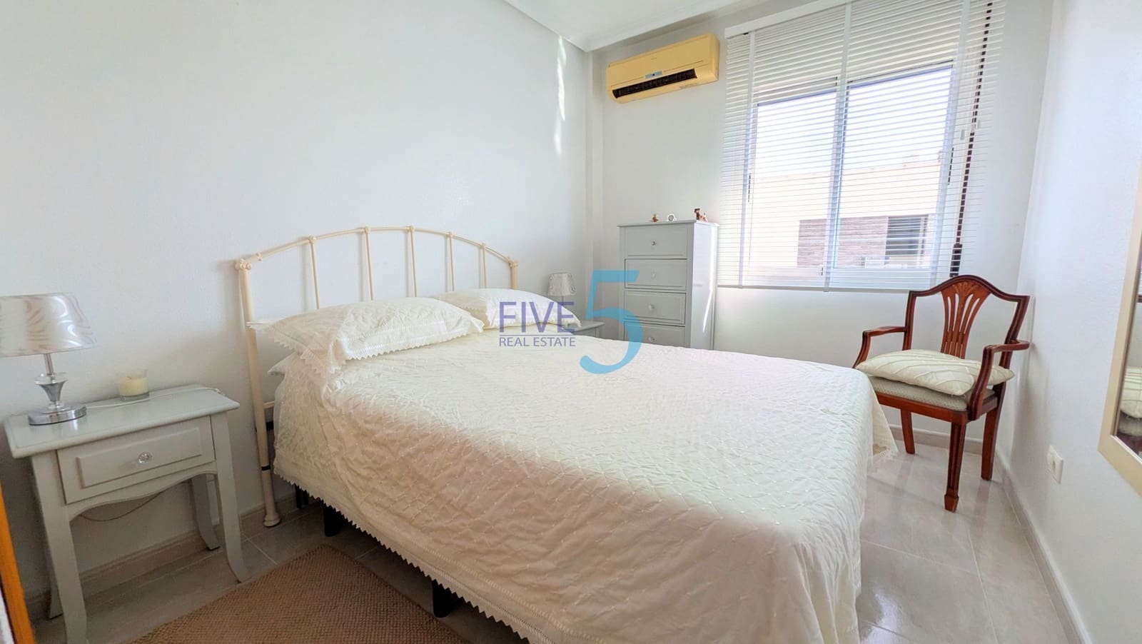 3 bedroom Villa for sale in Daya Vieja with pool garage - € 210,000 (Ref: 10165603)